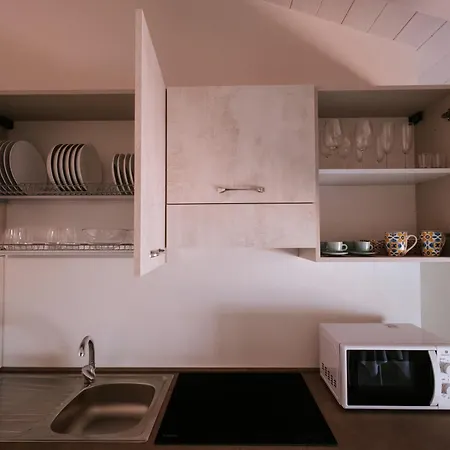 Konukevi Le Nereidi 3*