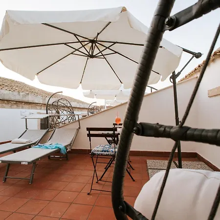 Konukevi Le Nereidi Siraküza